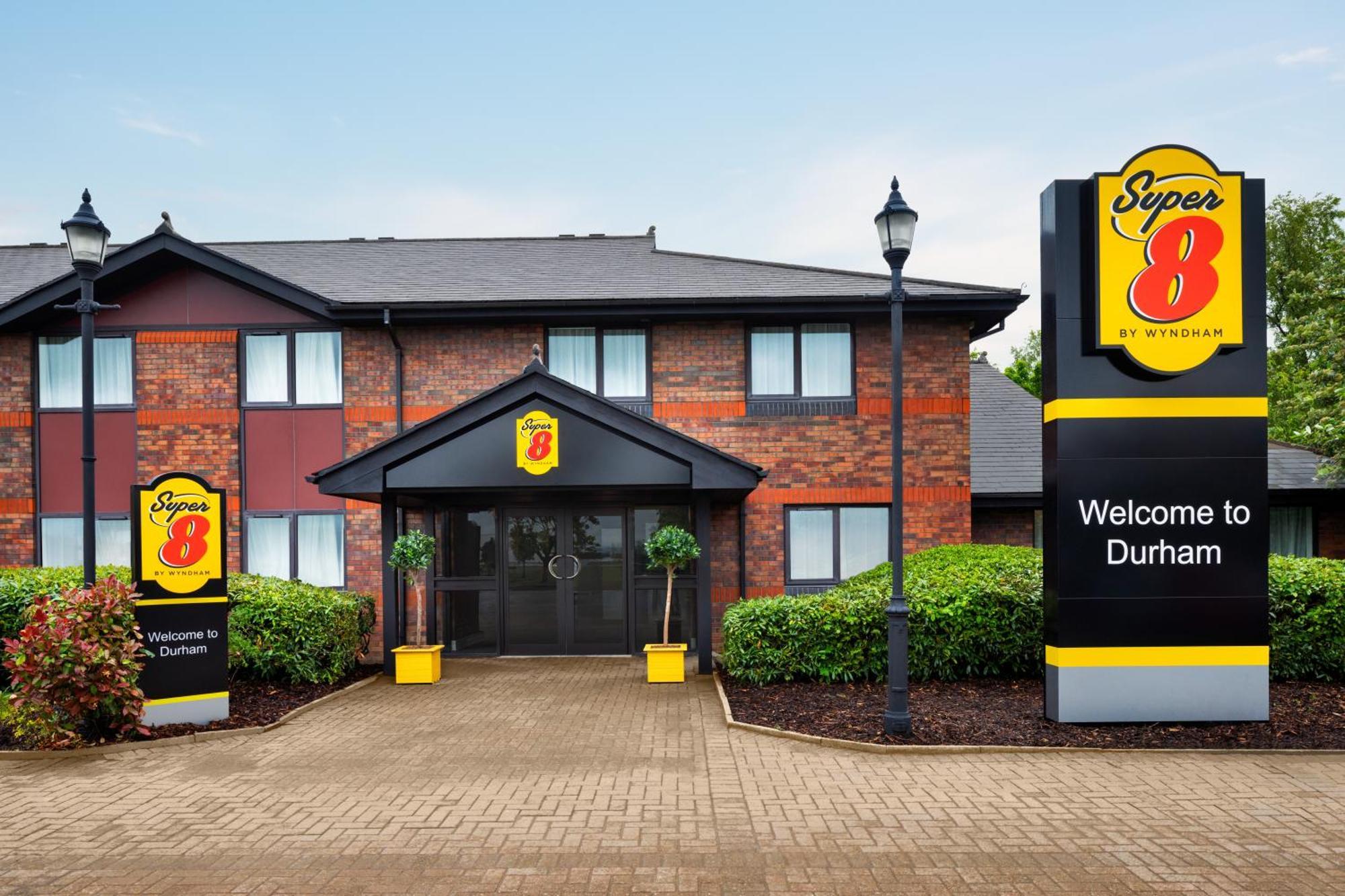 Super 8 By Wyndham Durham Hotel Exterior photo
